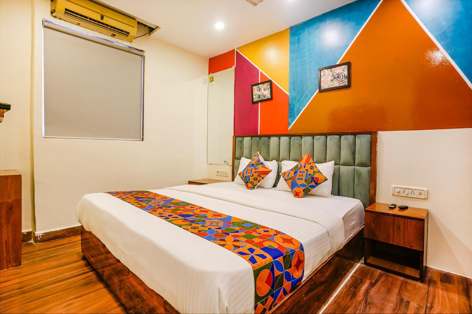 Fabhotel Twigo Inn Мумбай Екстериор снимка