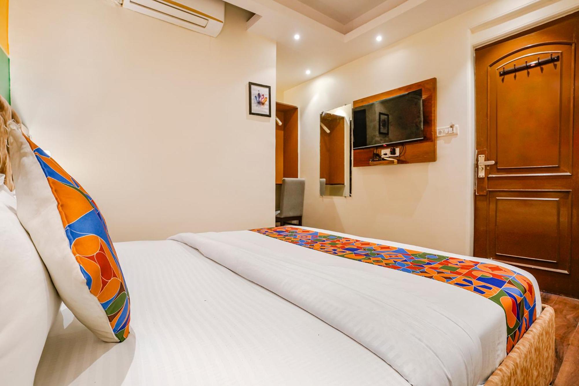 Fabhotel Twigo Inn Мумбай Екстериор снимка